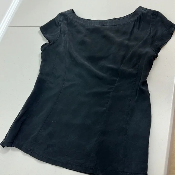 Nanette Lepore black blouse in silk gently worn - Picture 3 of 4